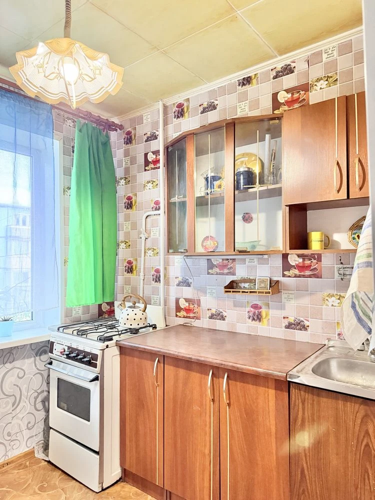 One-bedroom apartment for sale on the 173rd quarter of Fox Street
