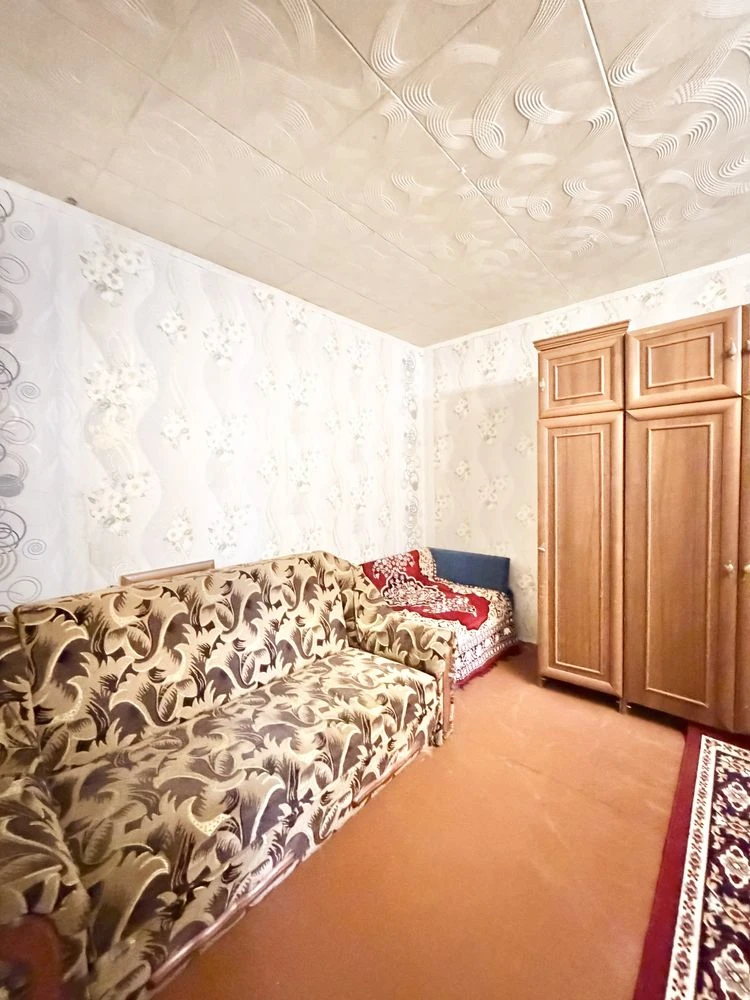 One-bedroom apartment for sale on the 173rd quarter of Fox Street