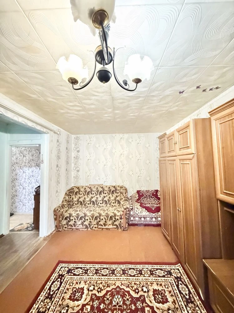 One-bedroom apartment for sale on the 173rd quarter of Fox Street