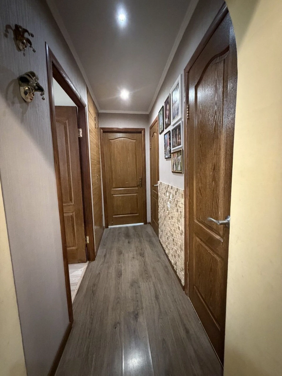 3-bedroom apartment for sale on Ingulets Avenue (Peremohy Street, 18)