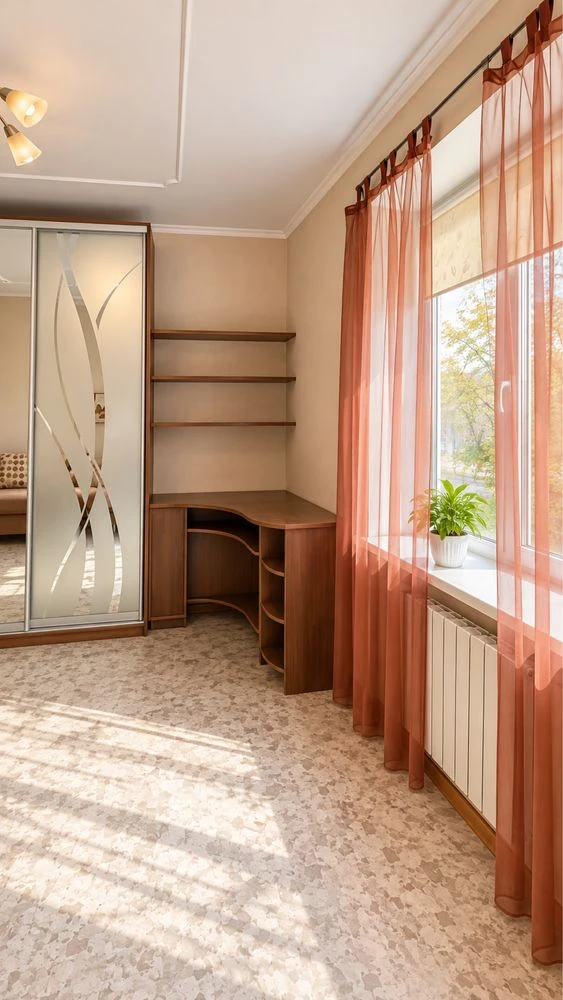 Продажа 3-комнатной квартиры с ремонтом в Соцмісті