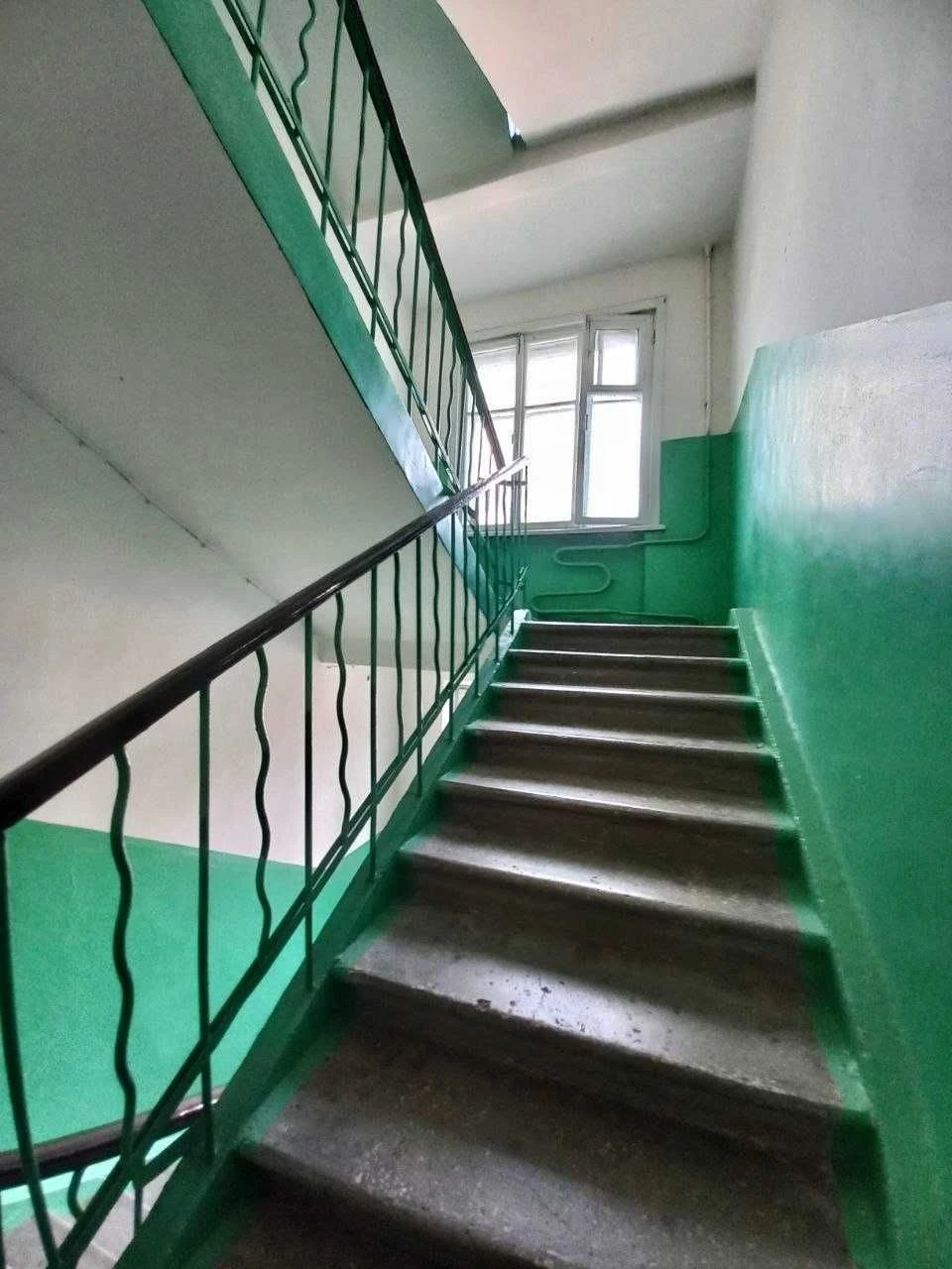 Sale of a 3-room apartment 73 m² | 3rd floor of 4 | center 9