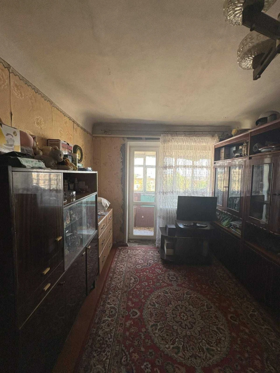 Продається 2-кімнатна квартира, Піонер - вул. Едуарда Фукса