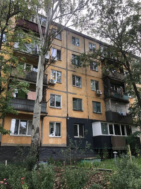 2-кімнатна квартира біля 16-ї міської лікарні