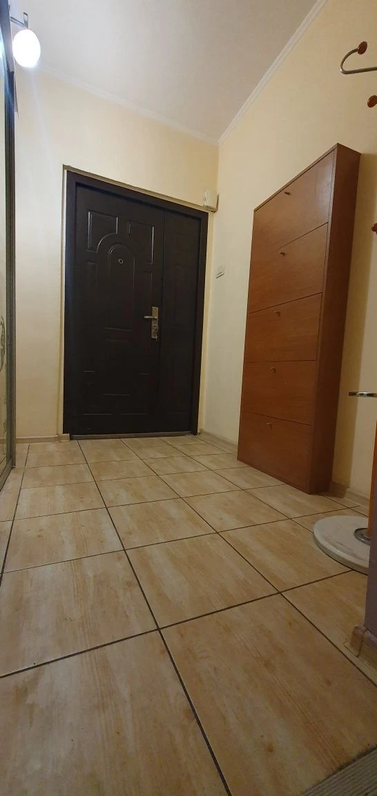 Spacious 3-bedroom apartment for sale on Восточный 1.