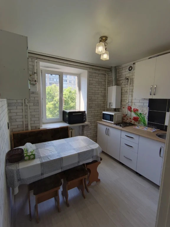 Продам 2- х ком квартиру на 17-м квартале