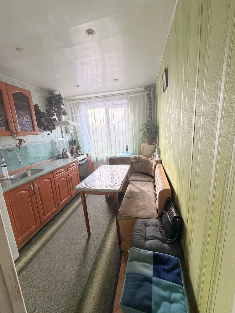 Warm and bright 3-room apartment in the city center