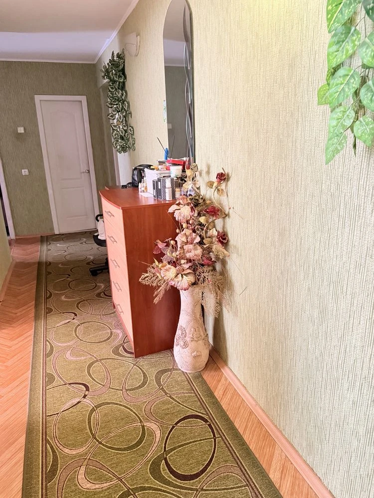 Warm and bright 3-room apartment in the city center