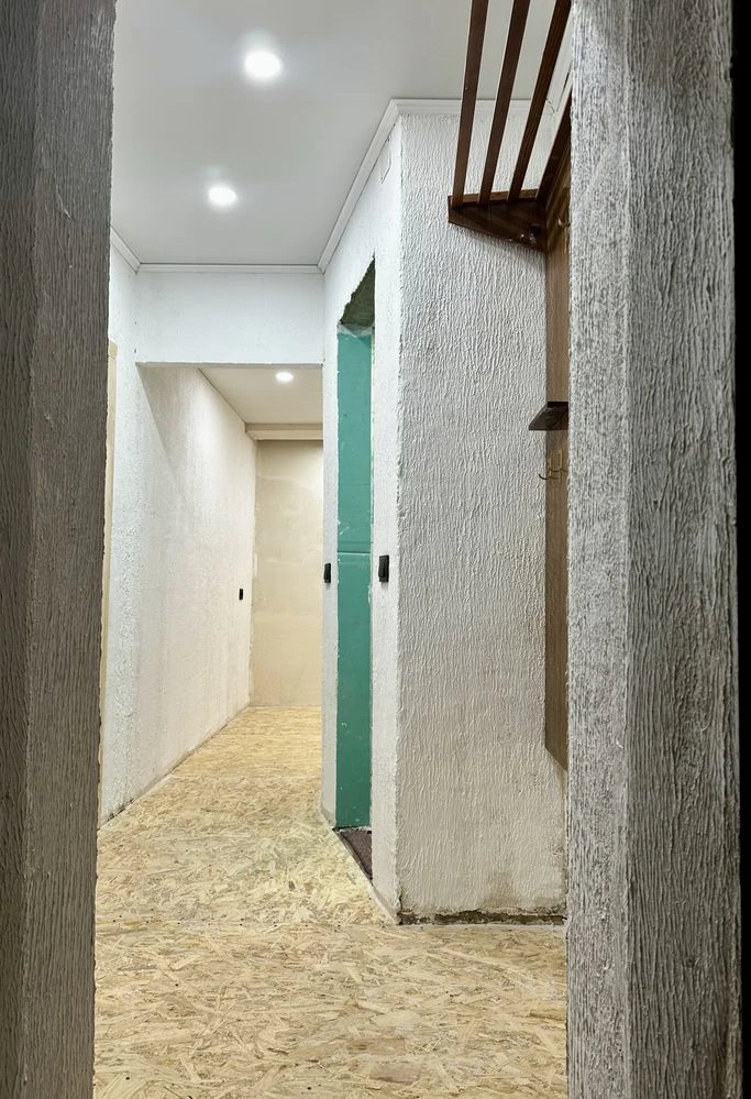 1-комнатная квартира в центре 17-го квартала, Колочажского, 110, кирпичный дом