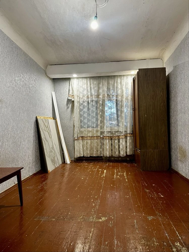 1-комнатная квартира в центре 17-го квартала, Колочажского, 110, кирпичный дом