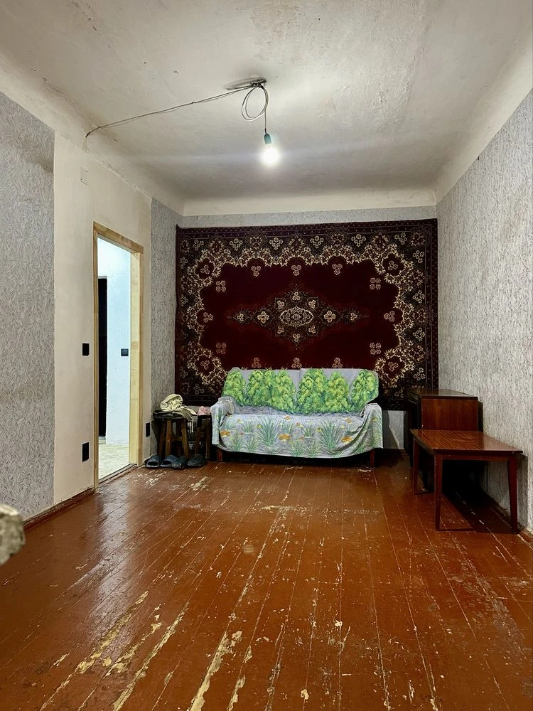 1-комнатная квартира в центре 17-го квартала, Колочажского, 110, кирпичный дом