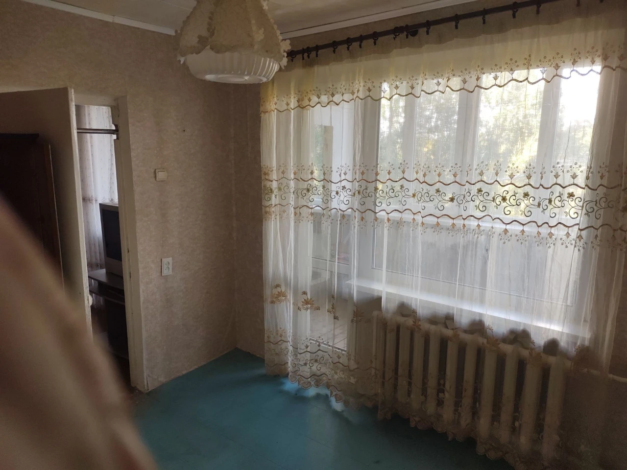 продается 3х комнатную квартиру на днепровском шоссе (развил