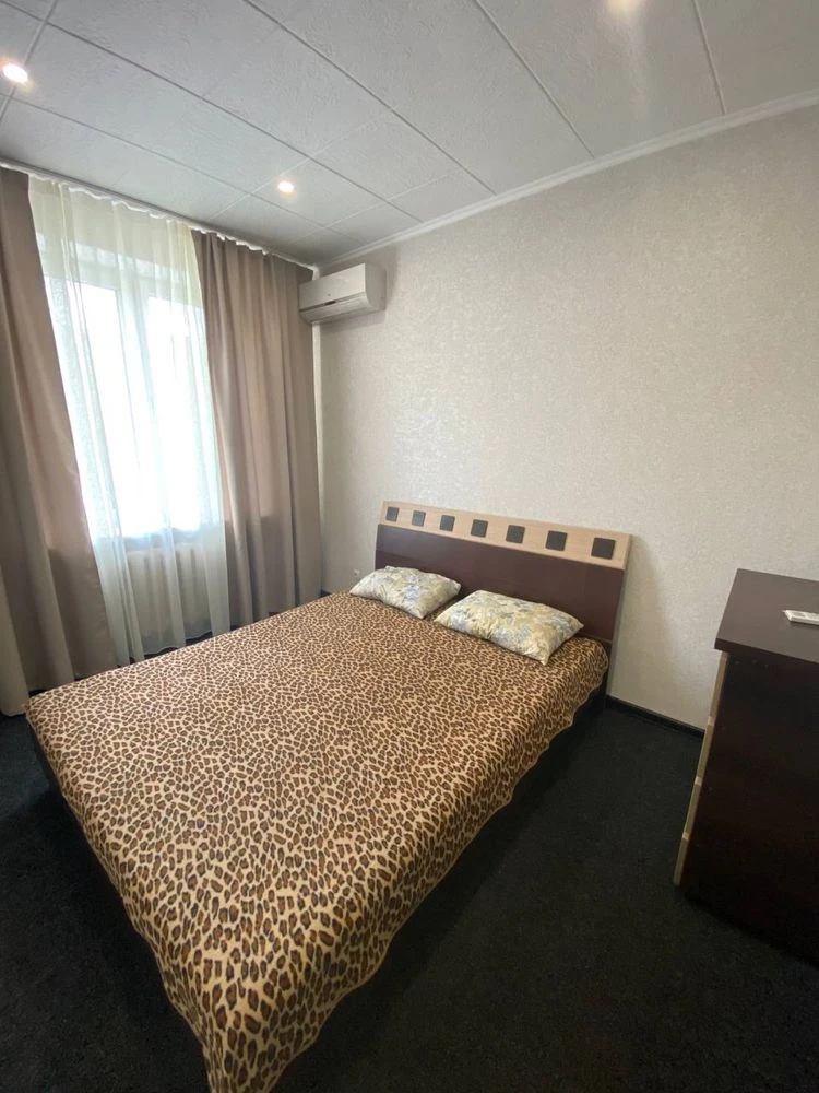 Sale of a 2-room apartment on Kryvorizhstal Street "Red"