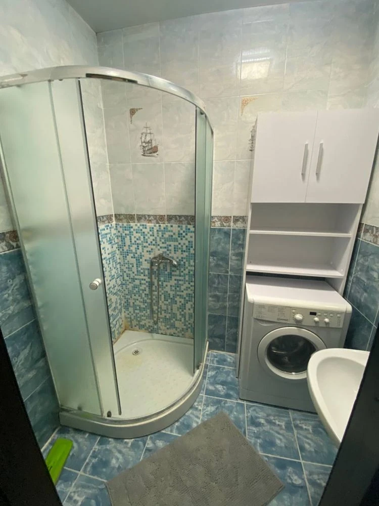 Sale of a 2-room apartment on Kryvorizhstal Street "Red"