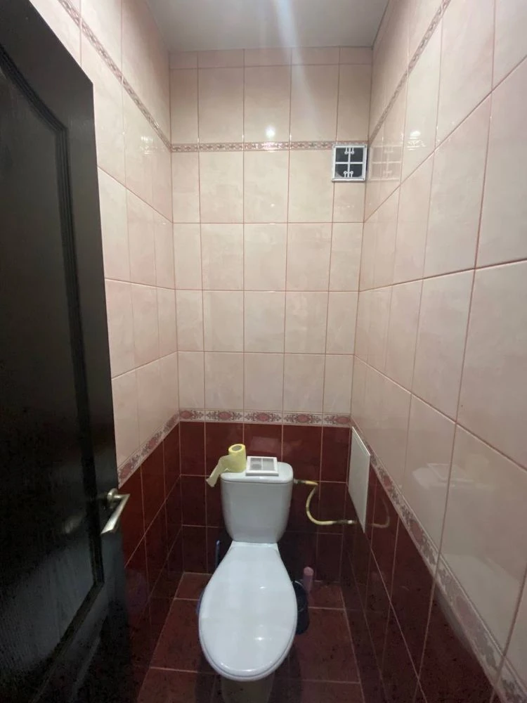 Sale of a 2-room apartment on Kryvorizhstal Street "Red"