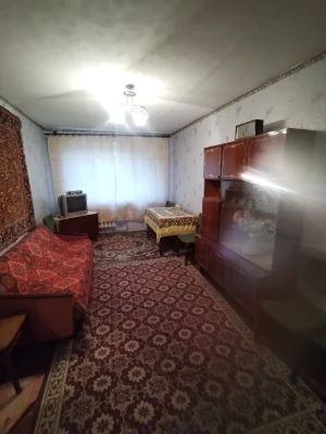 Selling 2-room apartment on Maistralna Street