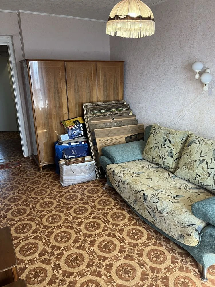 Urgent sale of a 3-room apartment in the center (Pushkin Street, 41)!