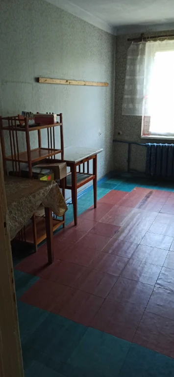 3-комнатная квартира с хорошим планировкой, Юбилейная, ул. Пок