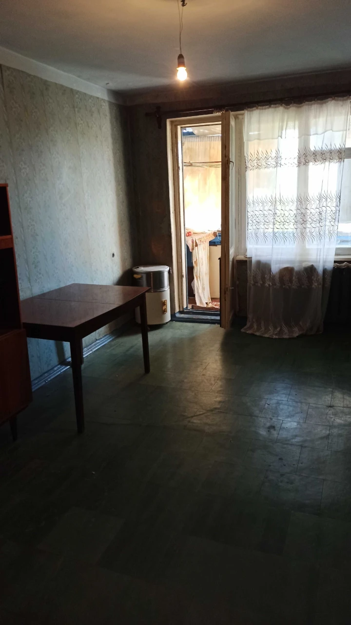 3-комнатная квартира с хорошим планировкой, Юбилейная, ул. Пок