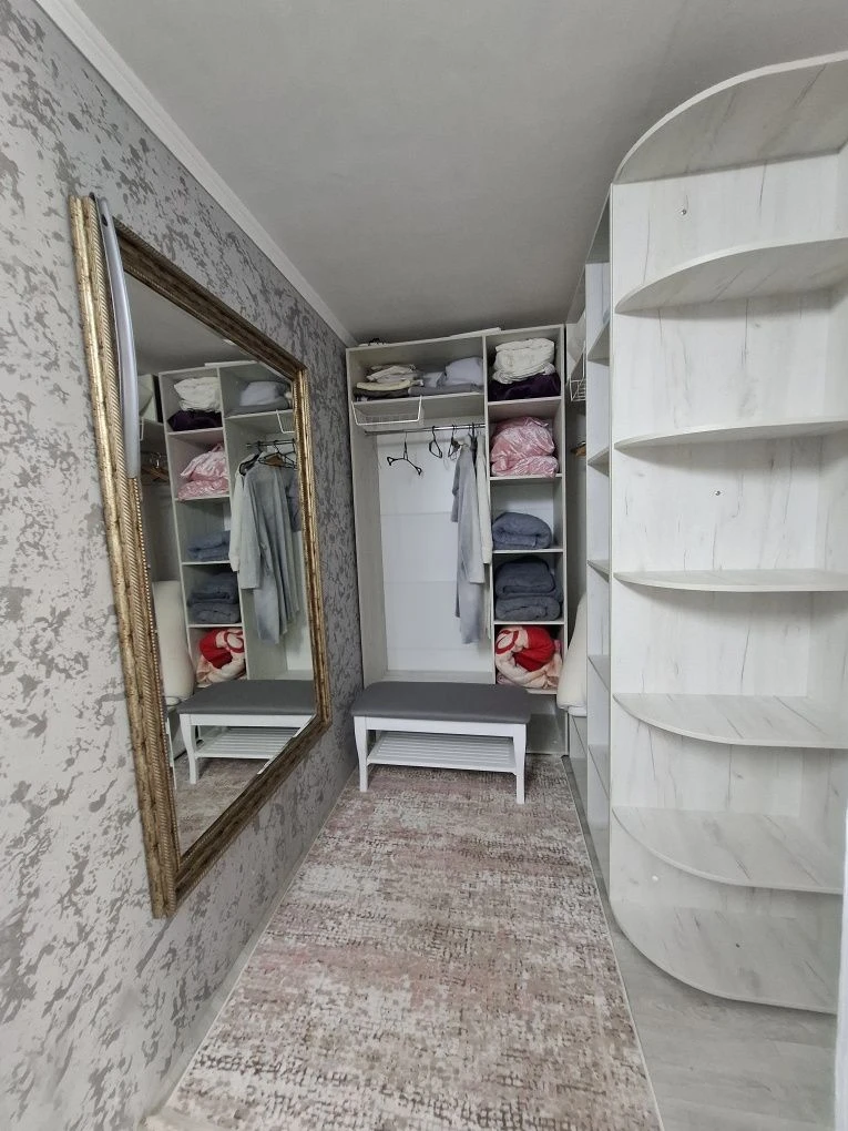 Продається 2-кімнатна квартира на 129 кварталі