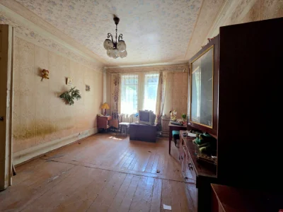 Продам 2-к сталинку ул. Каунасская , 3 (рядом проспект Почто