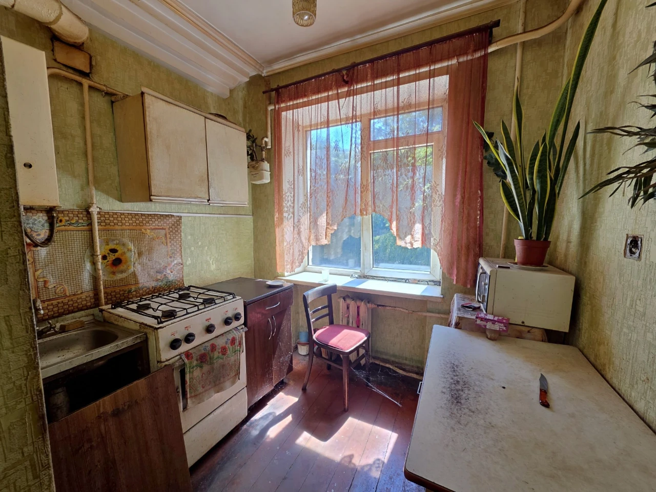 Продам 2-к сталинку ул. Каунасская , 3 (рядом проспект Почто