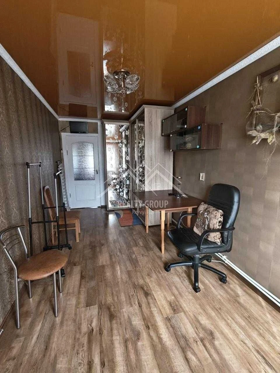 For Sale 3-bedroom apartment with independent heating (Matevych)
