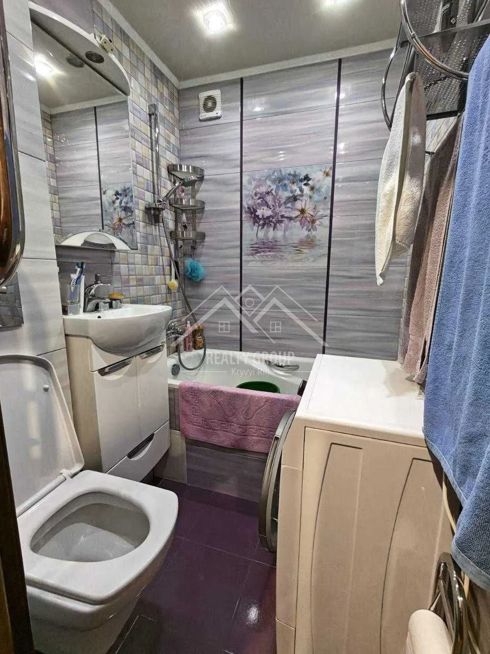 For Sale 3-bedroom apartment with independent heating (Matevych)