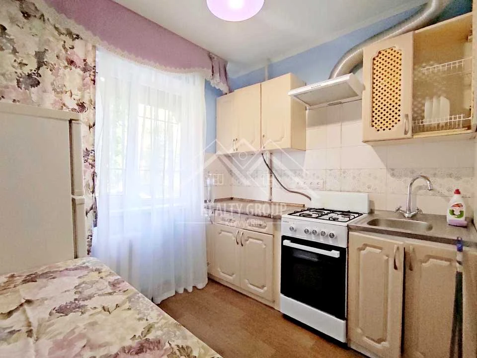 Квартира. Кривой Рог, улица Героев АТО, 98 квартал