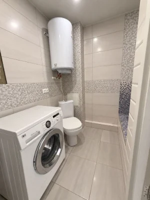 Selling my 3-room apartment on Street of Peace, 7 (Dzerzhynka)