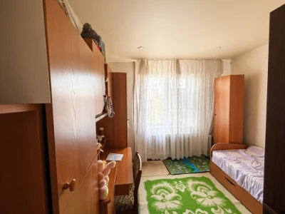3-bedroom apartment for sale on Avraemenko Street