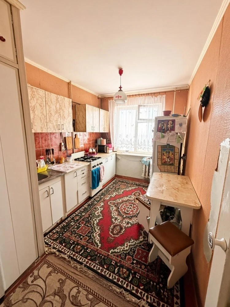 3-bedroom apartment for sale on Avraemenko Street