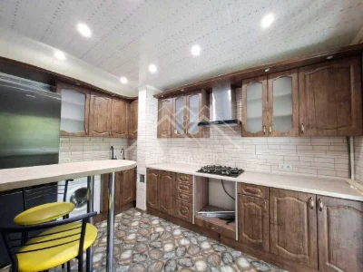 Sale of a 3-room apartment with improved layout in Hirnysky