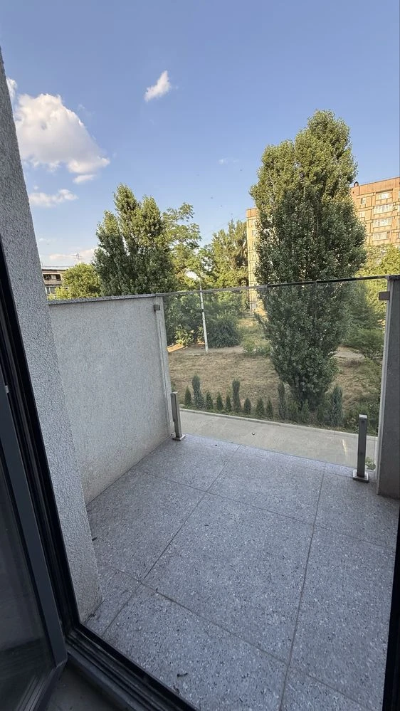 Продаю студію, район металургійний, 3-й поверх