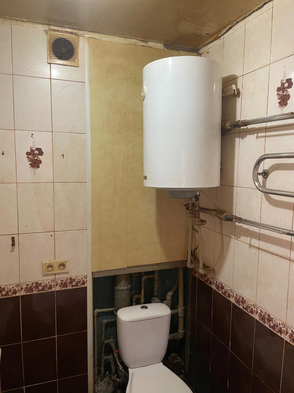 One-bedroom apartment from owner for renovation