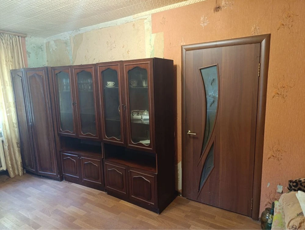 Продам однокомнатную квартиру на Восходе.