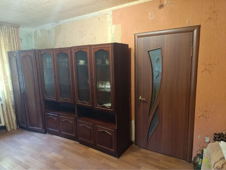 Продам однокомнатную квартиру на Восходе.