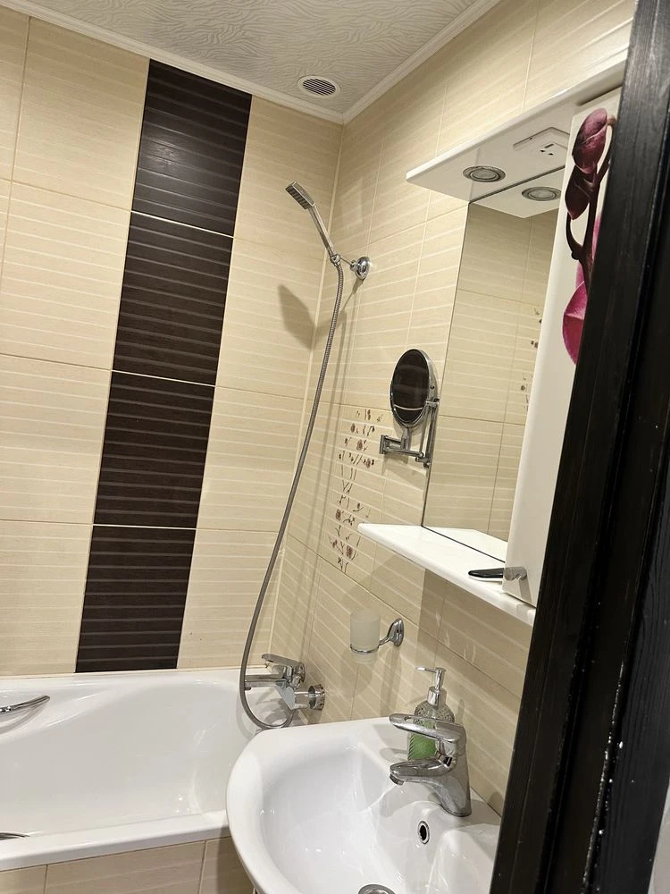 Selling 3-bedroom apartment, 95 sq meters
