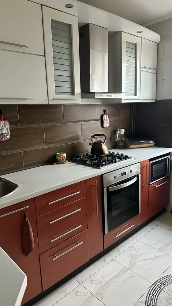 Selling 3-bedroom apartment, 95 sq meters