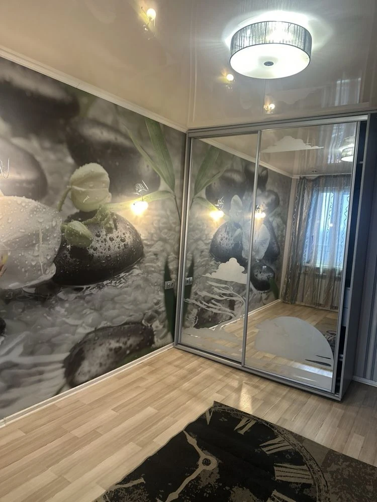 Selling 3-bedroom apartment, 95 sq meters