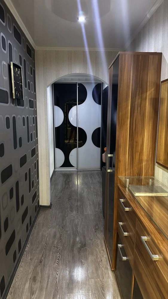 Selling 3-bedroom apartment, 95 sq meters