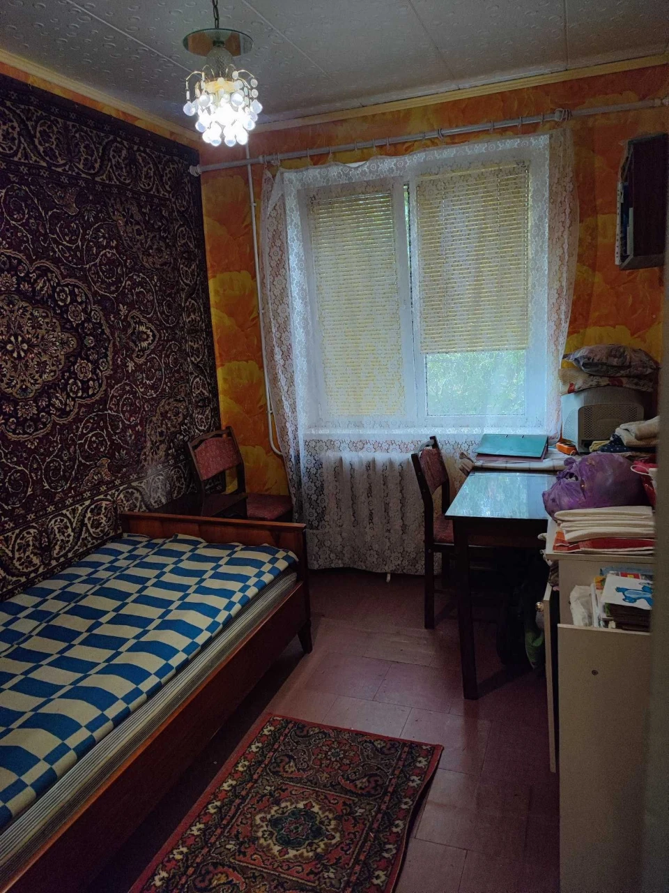 Продається 4-кімнатна квартира на Свято-Миколаївській, Кривий Ріг