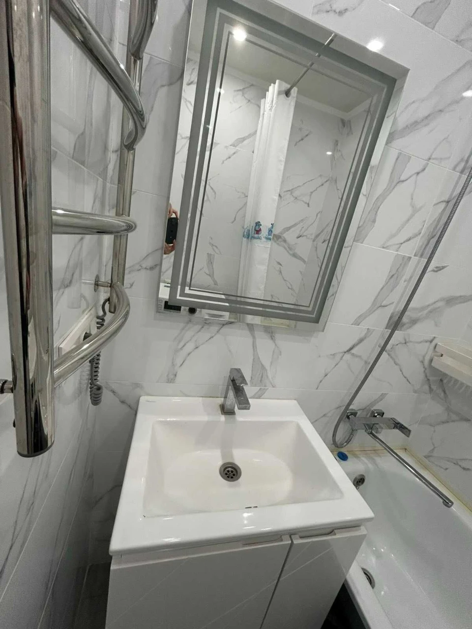 For Sale 4-room apartment, Ivan Avramenko st. Building 12 / Bul.