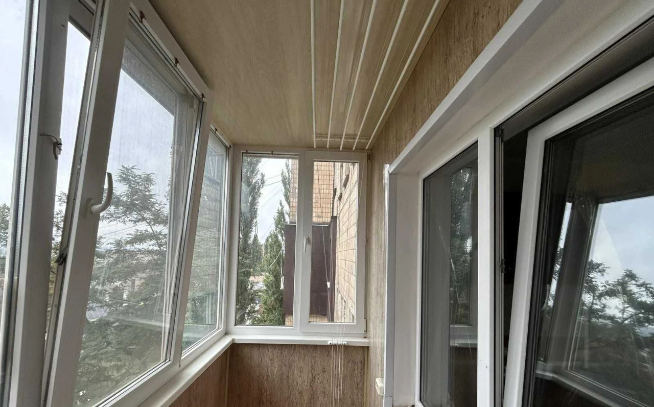 For Sale 4-room apartment, Ivan Avramenko st. Building 12 / Bul.