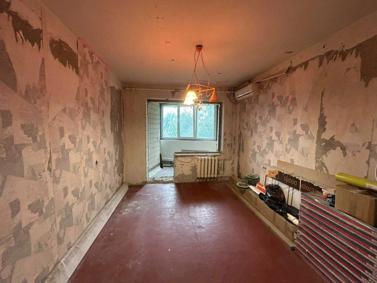 For Sale 4-room apartment, Ivan Avramenko st. Building 12 / Bul.