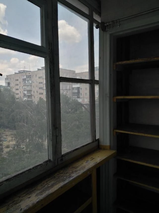 3 room apartment 6/9, Charovna Street (district 8 hospital)