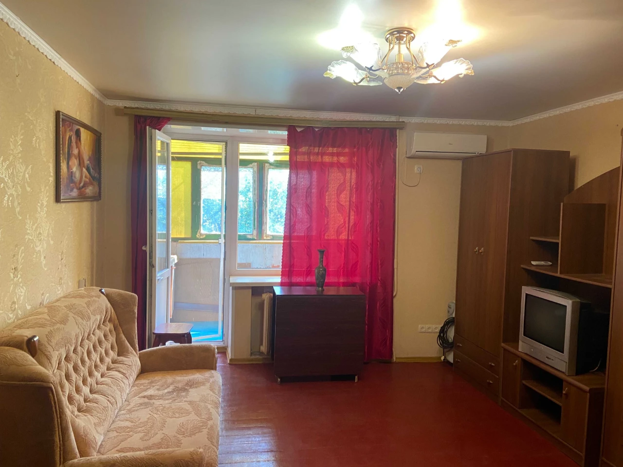 One-bedroom apartment for sale