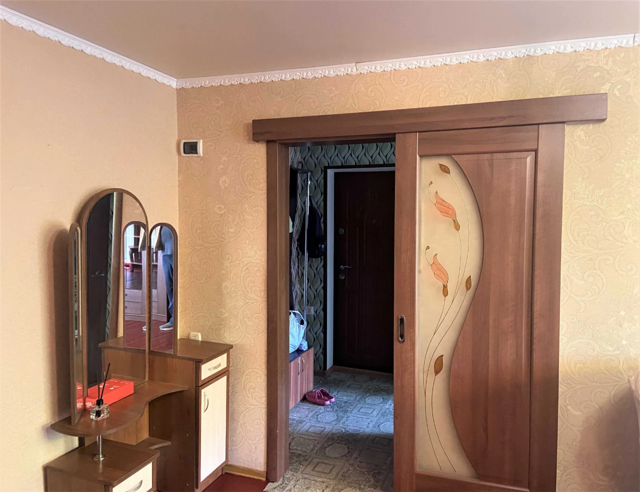 One-bedroom apartment for sale