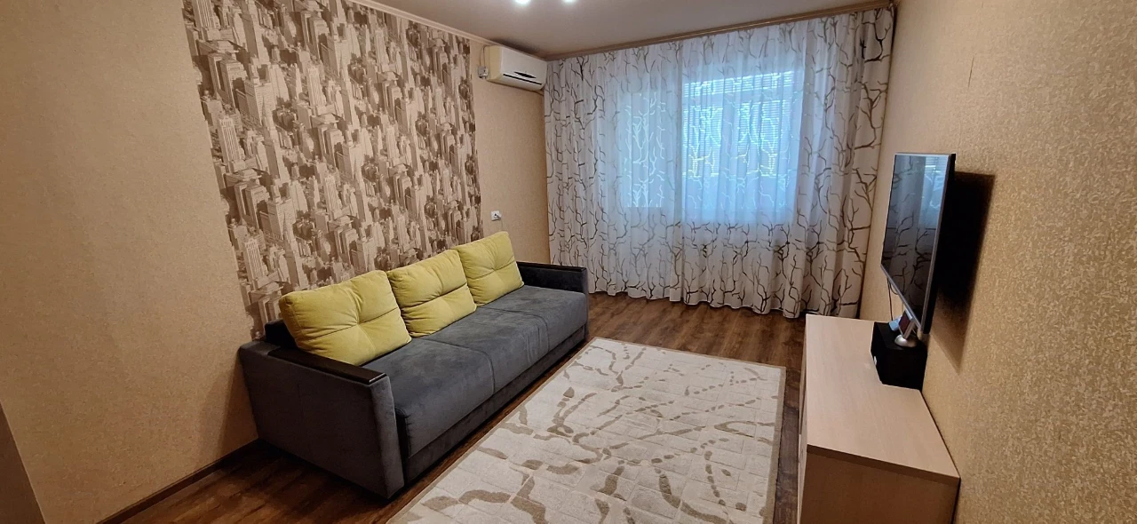 Sale of a 2-bedroom apartment with furniture/equipment. Eastern-2 available