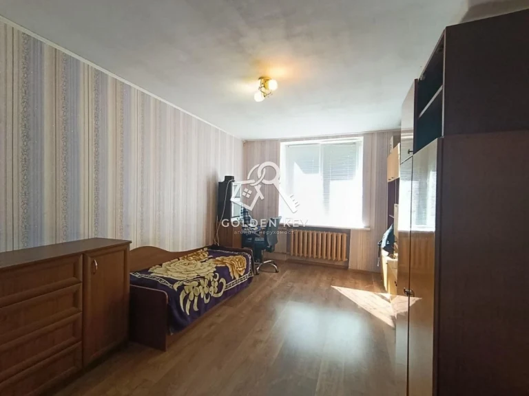Sale of a 2-room apartment on Pioneer